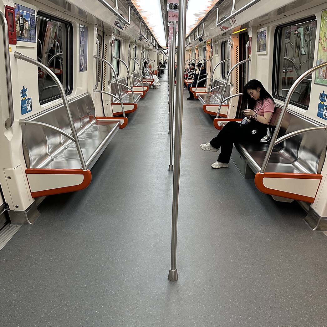 photo thumbnail of the nora rubber flooring project at Zhengzhou metro